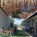 Δωμάτια σε οικογενειακή κατοικία Rustic