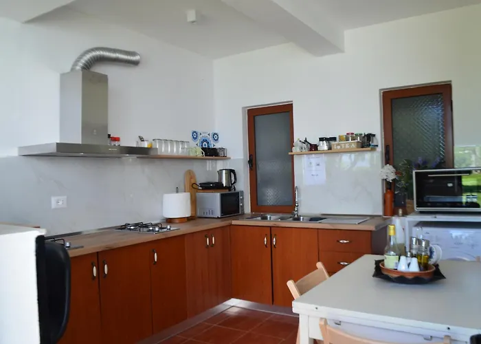 Rustic Δωμάτια σε οικογενειακή κατοικία *