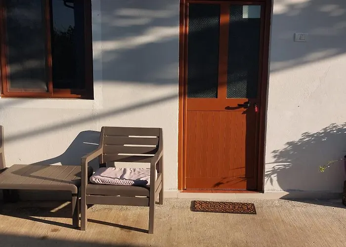 Rustic Δωμάτια σε οικογενειακή κατοικία
