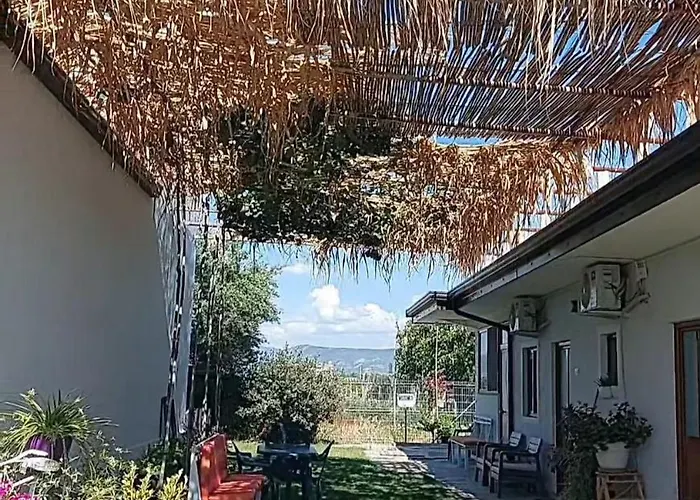 Δωμάτια σε οικογενειακή κατοικία Rustic